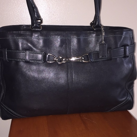 Coach Hampton's Carryall Tote Belted Purse - Picture 3 of 9